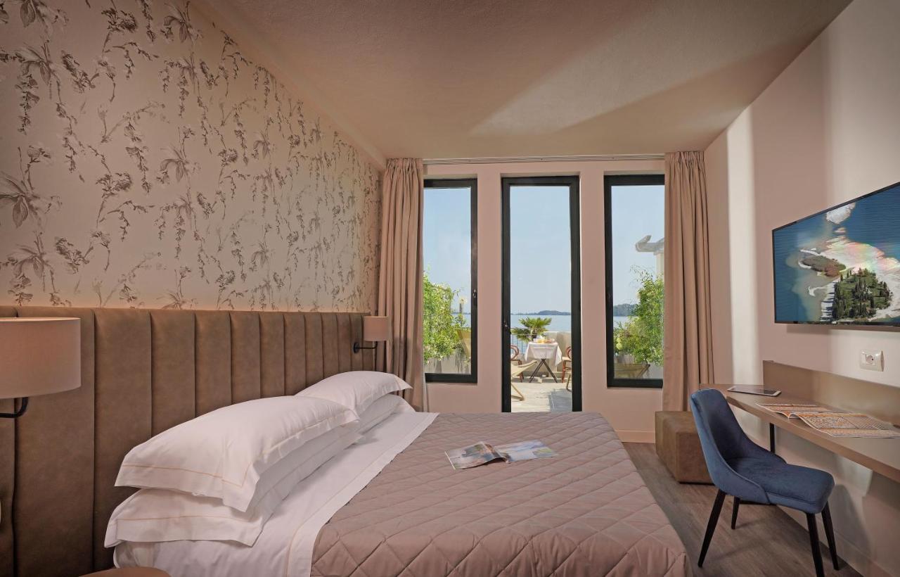 Hotel Du Lac Gardone Riviera Exterior photo