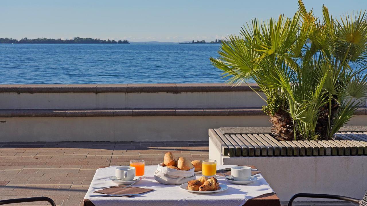 Hotel Du Lac Gardone Riviera Exterior photo