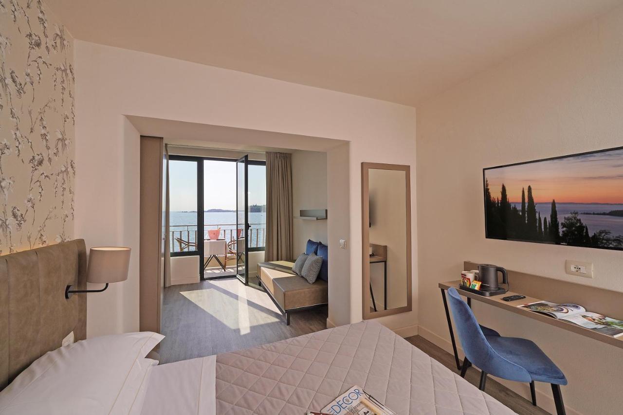 Hotel Du Lac Gardone Riviera Exterior photo