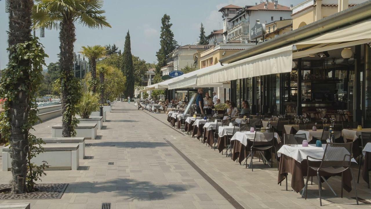 Hotel Du Lac Gardone Riviera Exterior photo